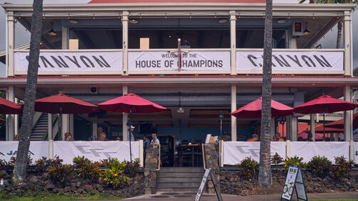 Join Canyon at the 2024 men’s Triathlon World Championships in Kona, Hawaii