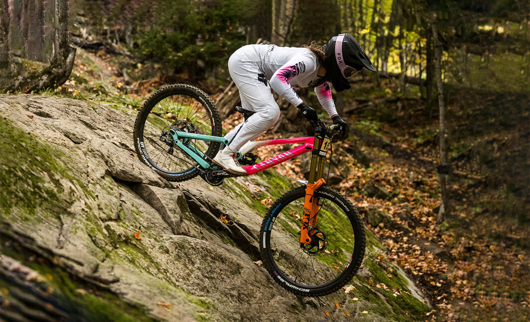 Downhill Mountain Bike Buyer’s Guide