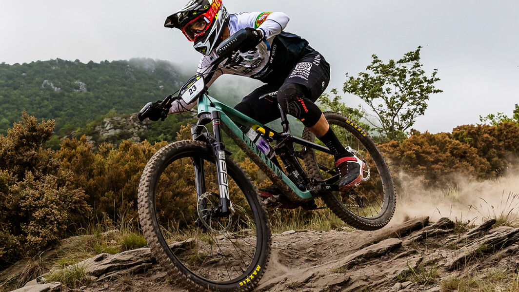 Which enduro bike is best for you? Canyon enduro bikes
