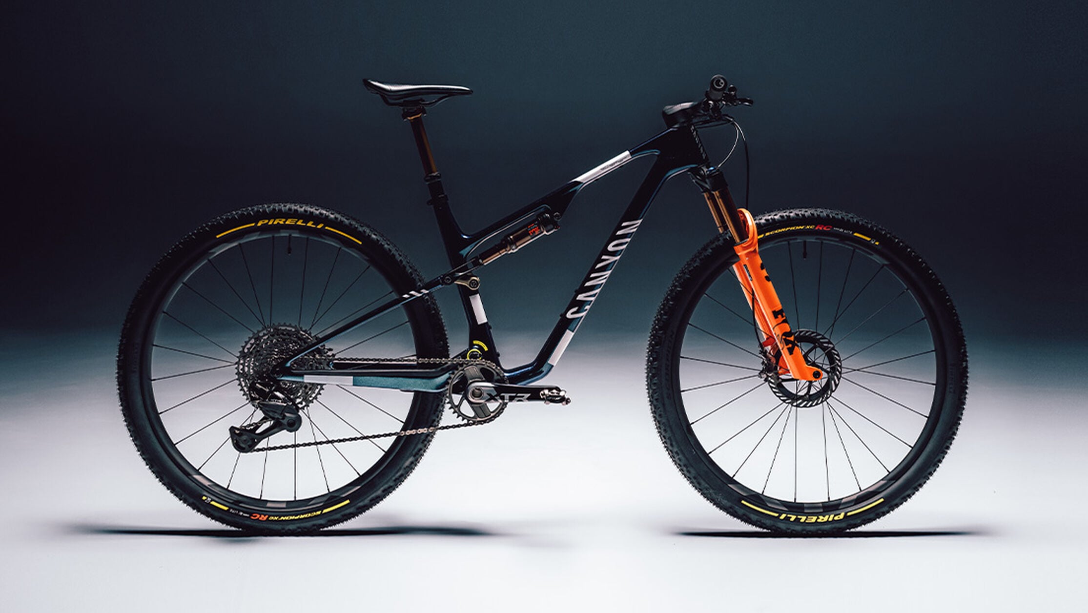 Canyon Lux World Cup