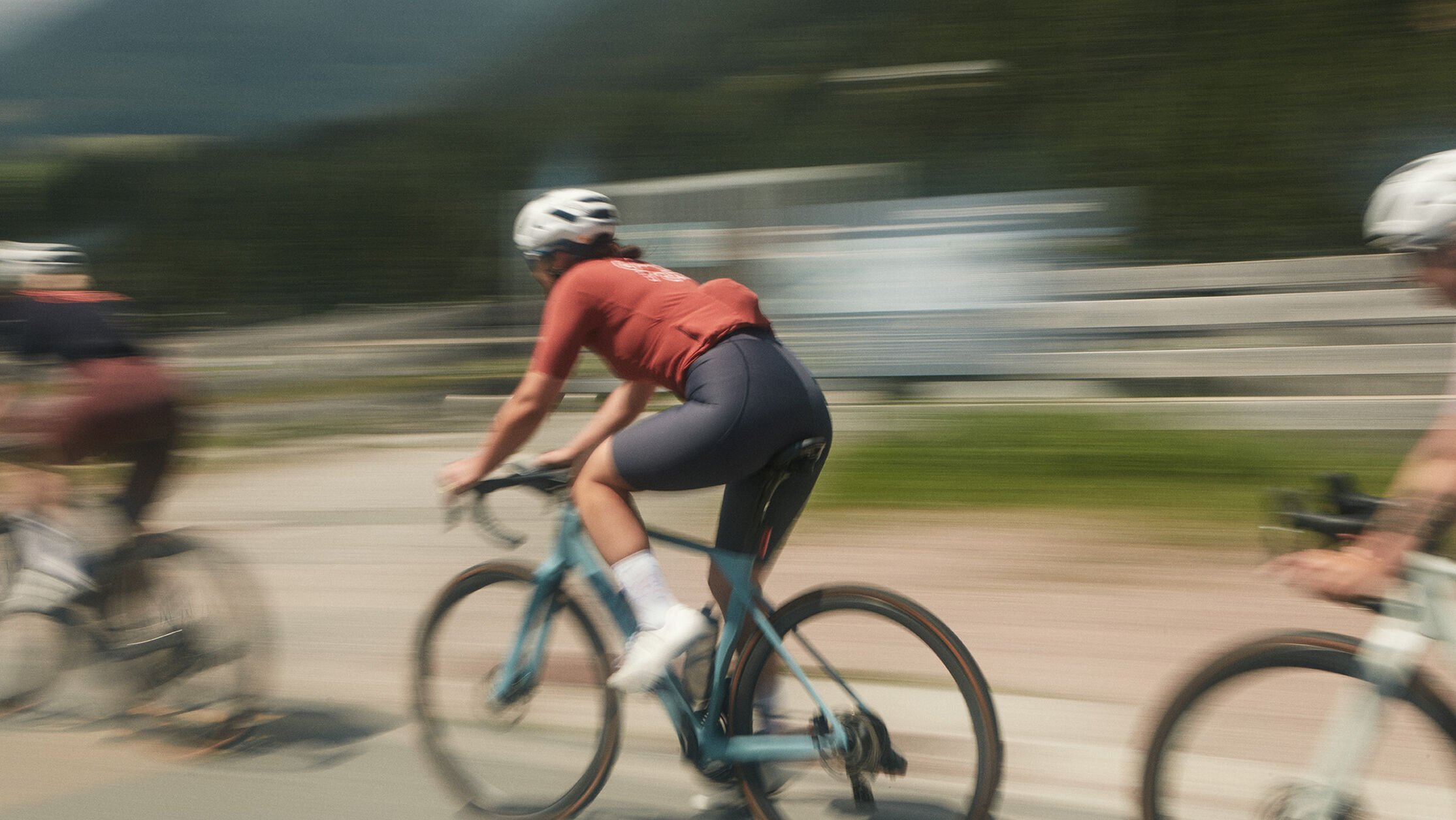 What makes a fast endurance road bike?