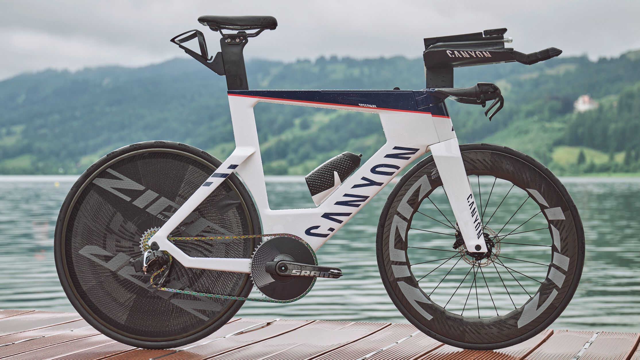 Canyon provides you with the best triathlon bike and gear