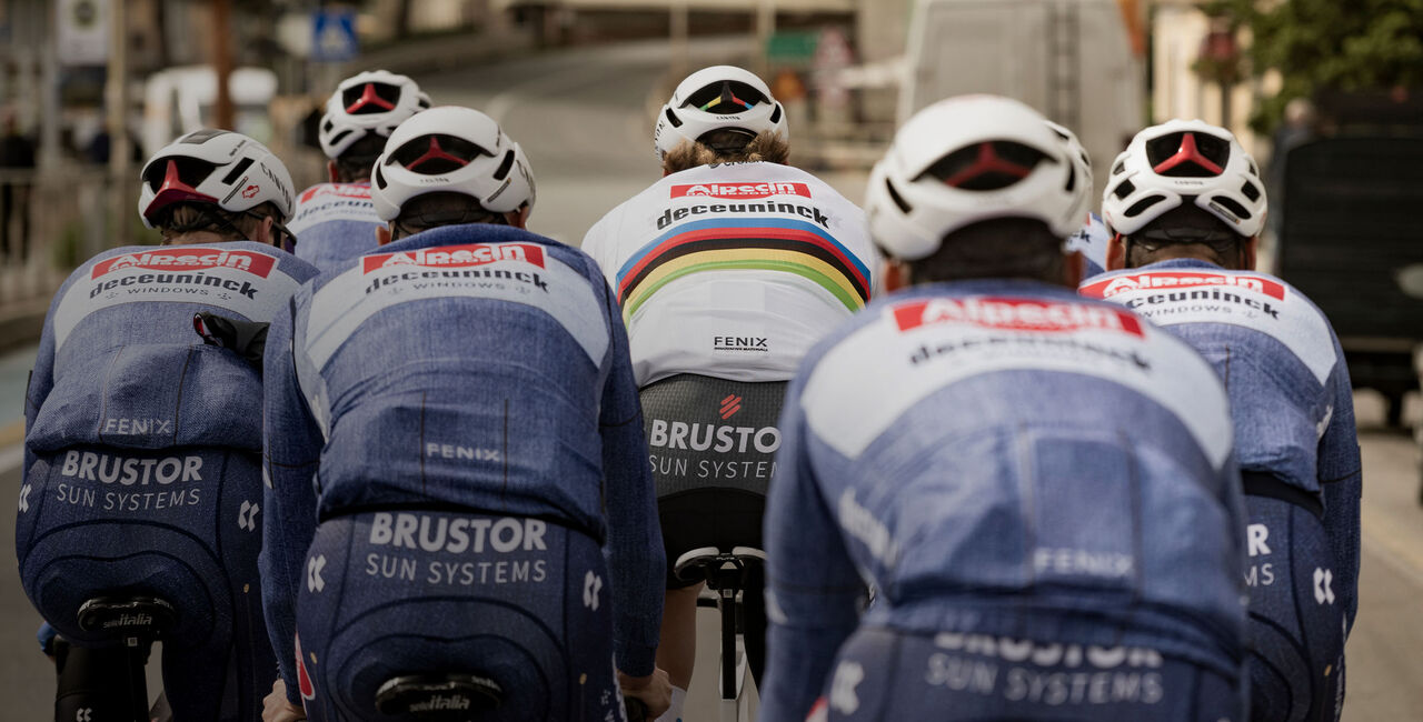 Alpecin-Deceuninck 车队套装