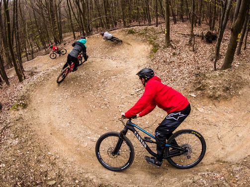 Corner like a pro: Boost your mountain bike cornering techniques Corner like a pro: Boost your mountain bike cornering techniques