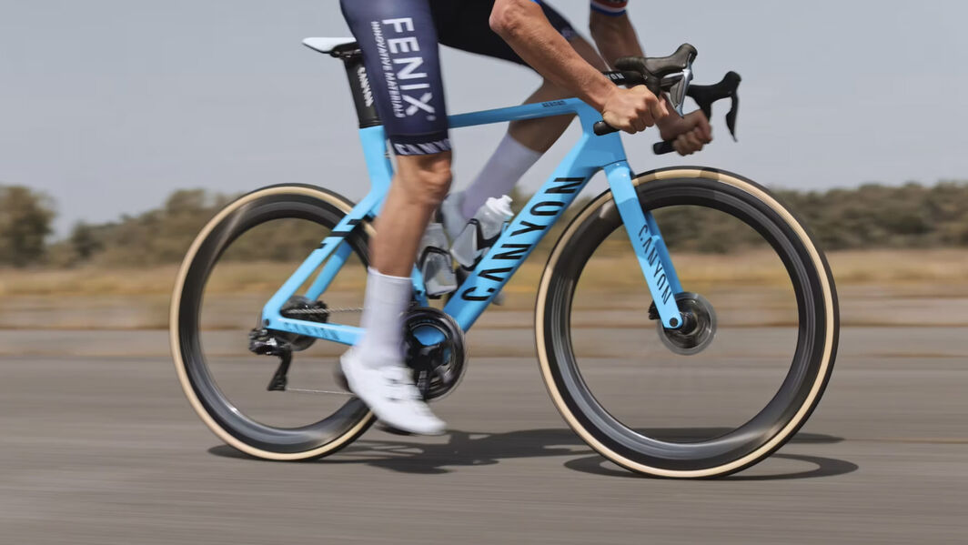 Why We Race - The DNA of Canyon CFR