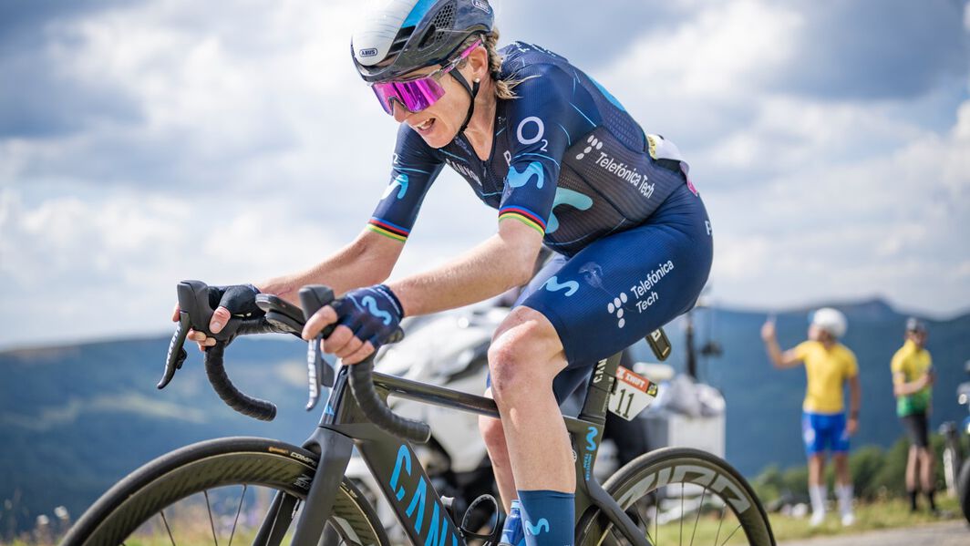 2022 champion: Annemiek van Vleuten dominates La Vuelta Femenina