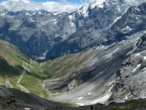 The Most Iconic Climbs of the Giro d'Italia The Most Iconic Climbs of the Giro d'Italia