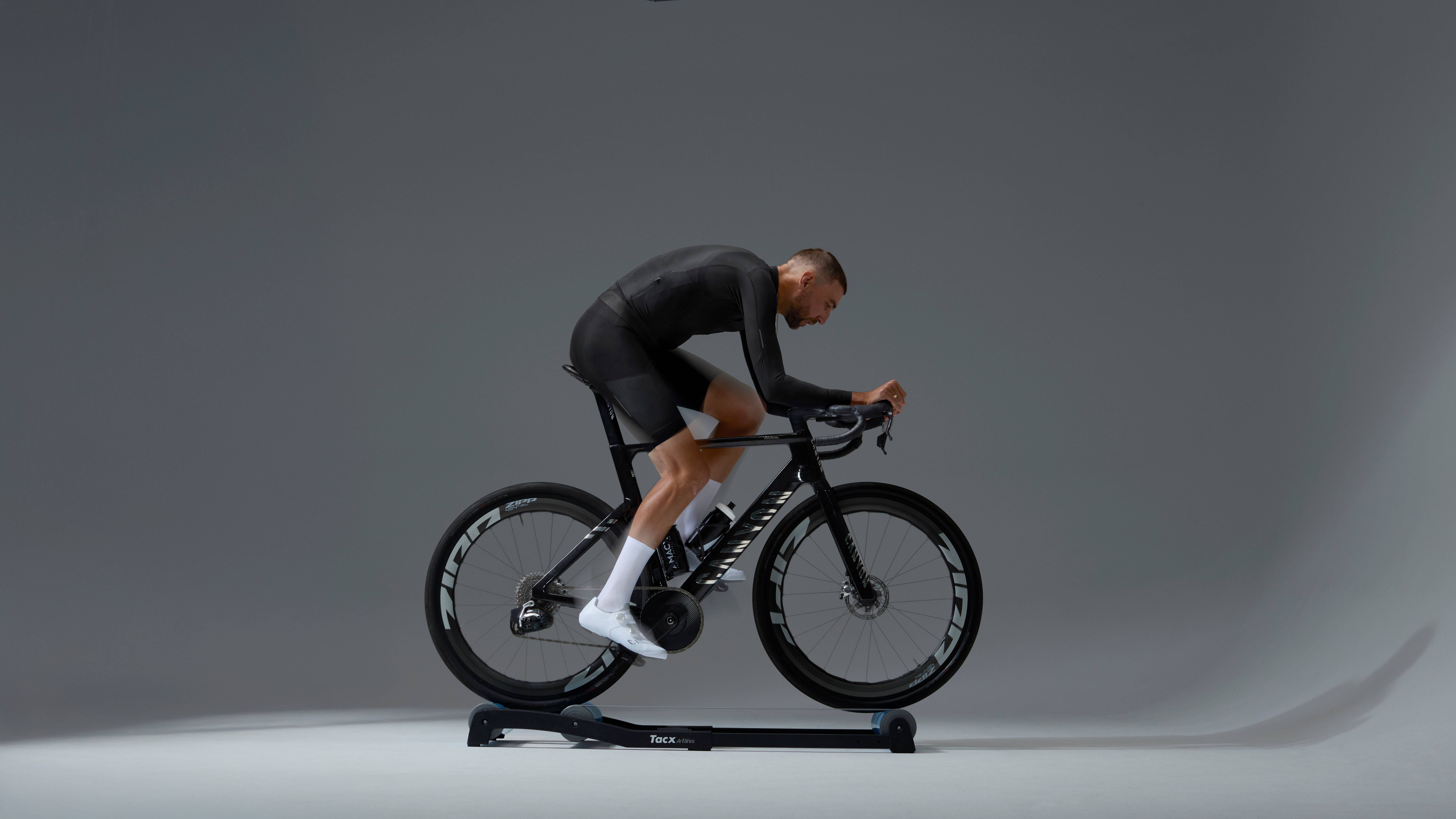 Master your indoor cycling setup and training: a complete guide with Canyon athletes