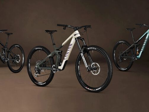 Choosing between an Enduro and Downhill MTB: What are the Differences? Choosing between an Enduro and Downhill MTB: What are the Differences?
