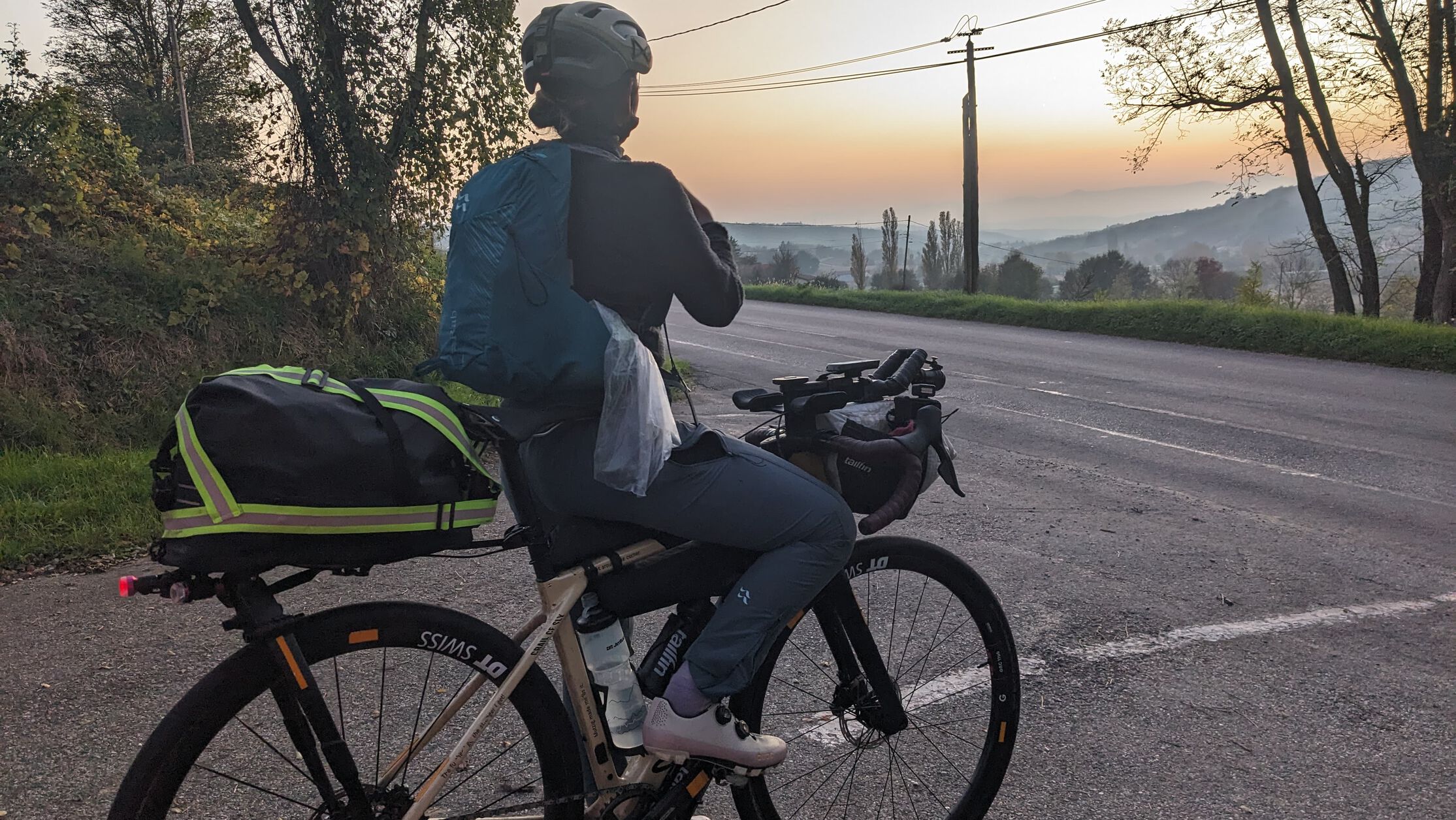 How to improve your strength and flexibility when training for long-distance cycling?