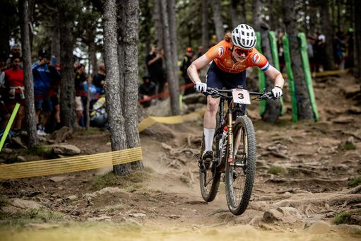 What mountain bikes do Canyon&rsquo;s pro teams ride?