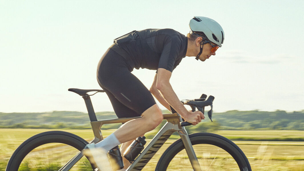 Moderate temps (17&ndash;25 &deg;C) mean optimal riding &ndash; flow through every kilometer with focus, freedom, and performance in perfect balance.