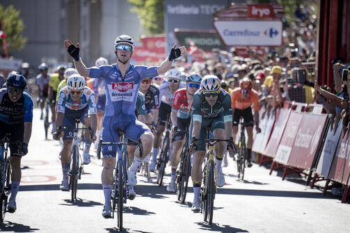 La Vuelta a España : Guide to the Route, Stages, and TV coverage