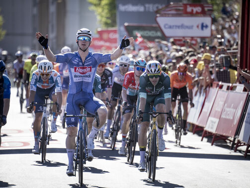 La Vuelta a España : Guide to the Route, Stages, and TV coverage La Vuelta a España : Guide to the Route, Stages, and TV coverage