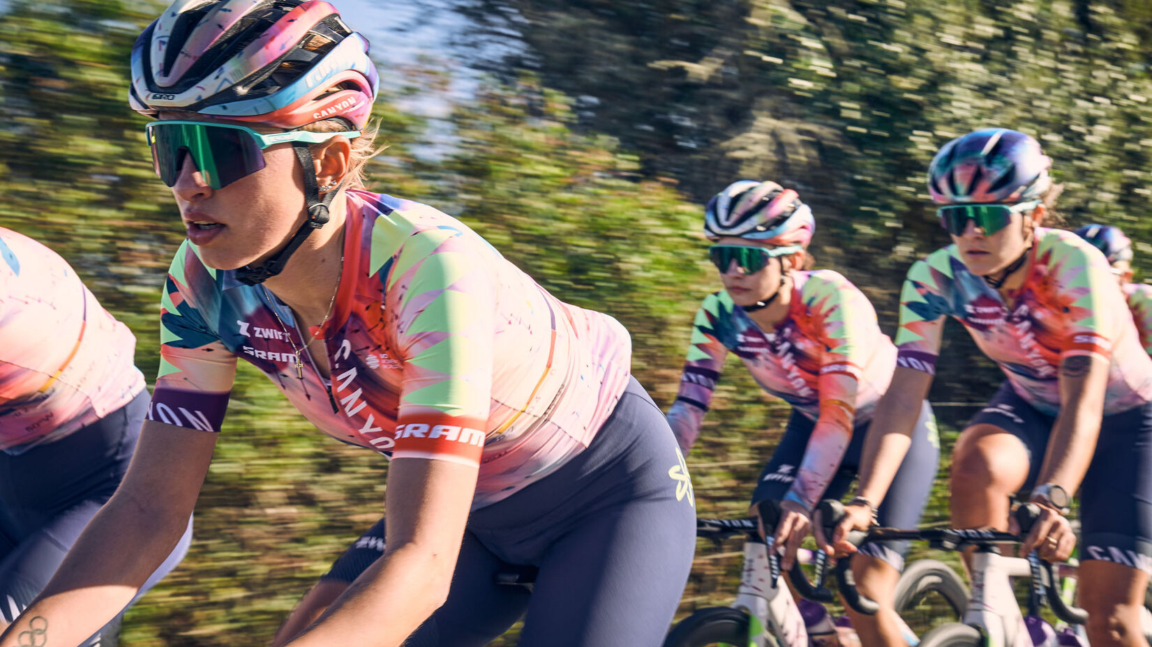 Riding buddies of Kasia - &copy;TinoPohlmann