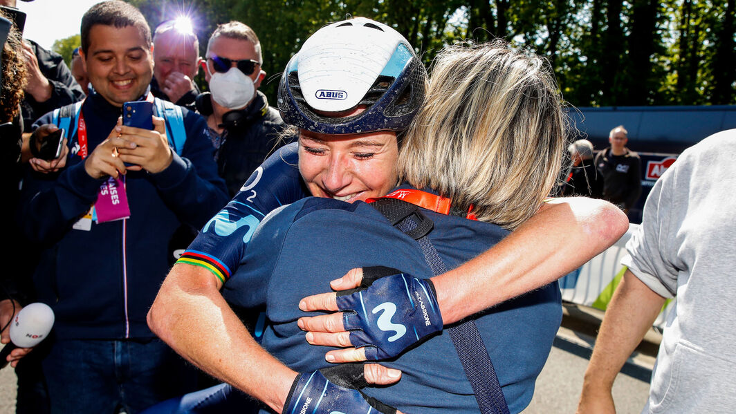 Annemiek van Vleuten wins Liège–Bastogne–Liège Femmes 2022