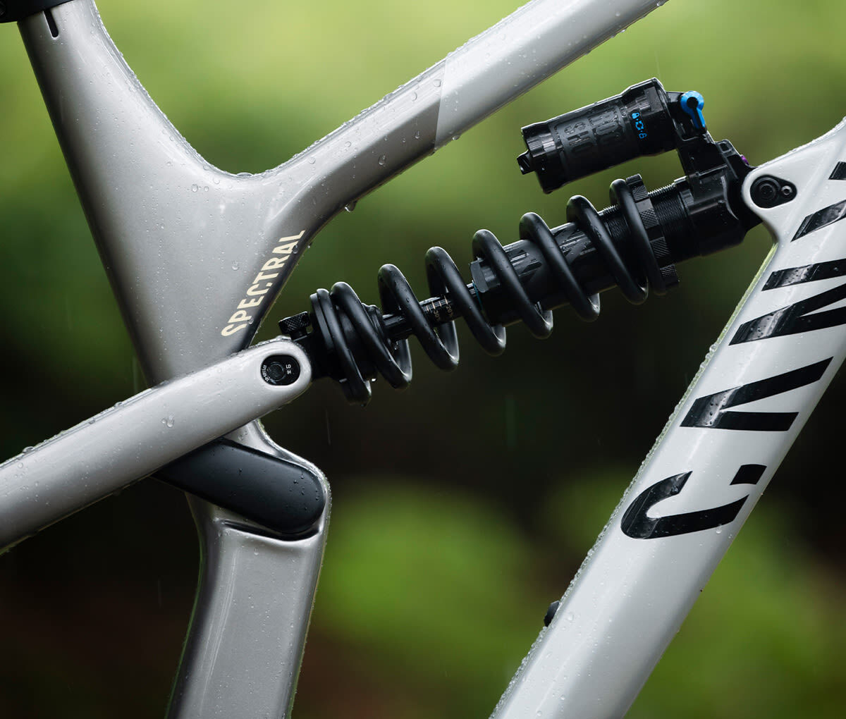 Spectral CF 8 K.I.S.