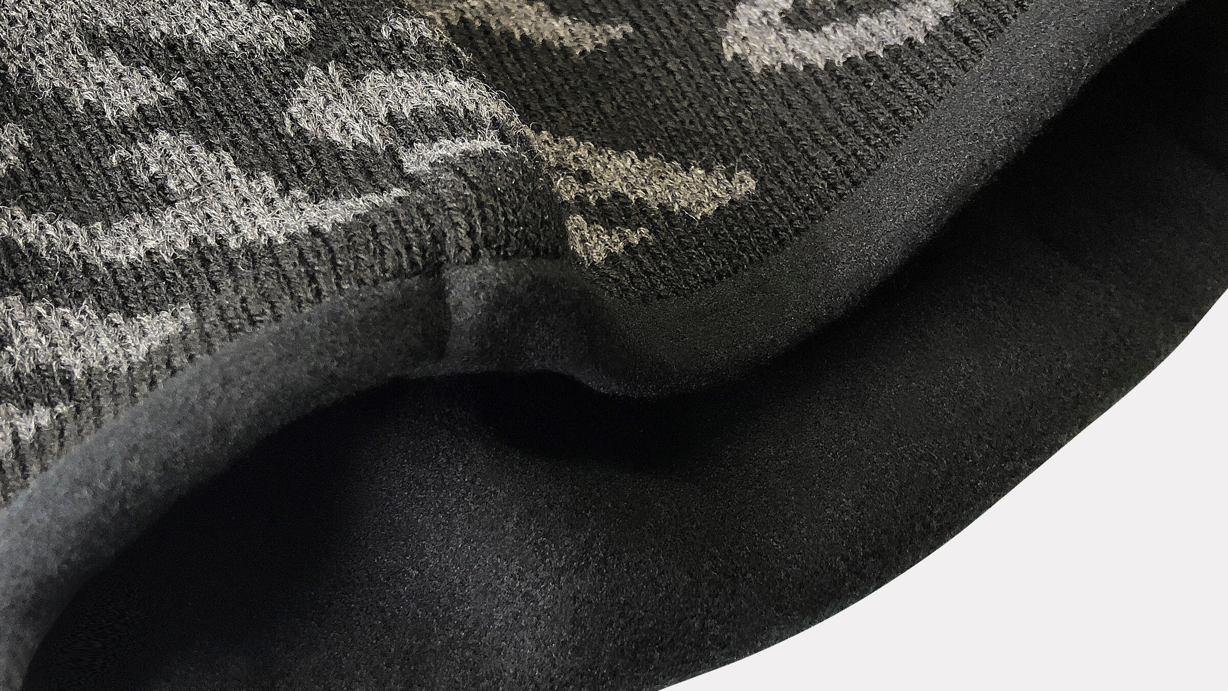 Canyon Winter Multitube