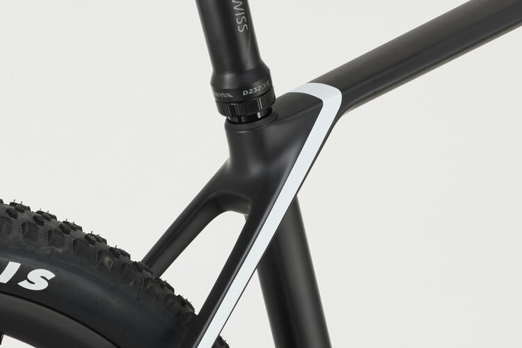 Exceed CF SLX 8 Exceed CF SLX 8