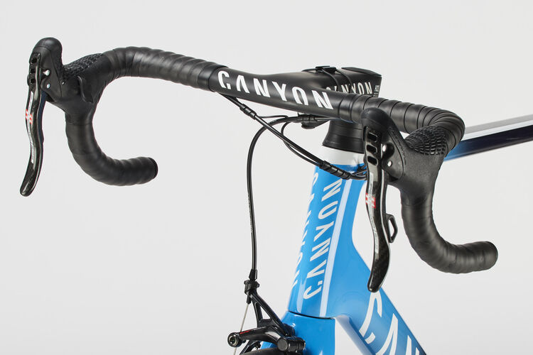 Ultimate CF SLX 9 Team Movistar Ultimate CF SLX 9 Team Movistar