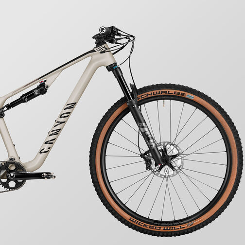 Lux Trail CF 7 Lux Trail CF 7