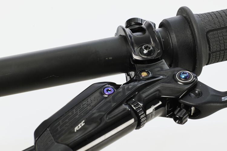 Neuron CF SLX 9 LTD Neuron CF SLX 9 LTD