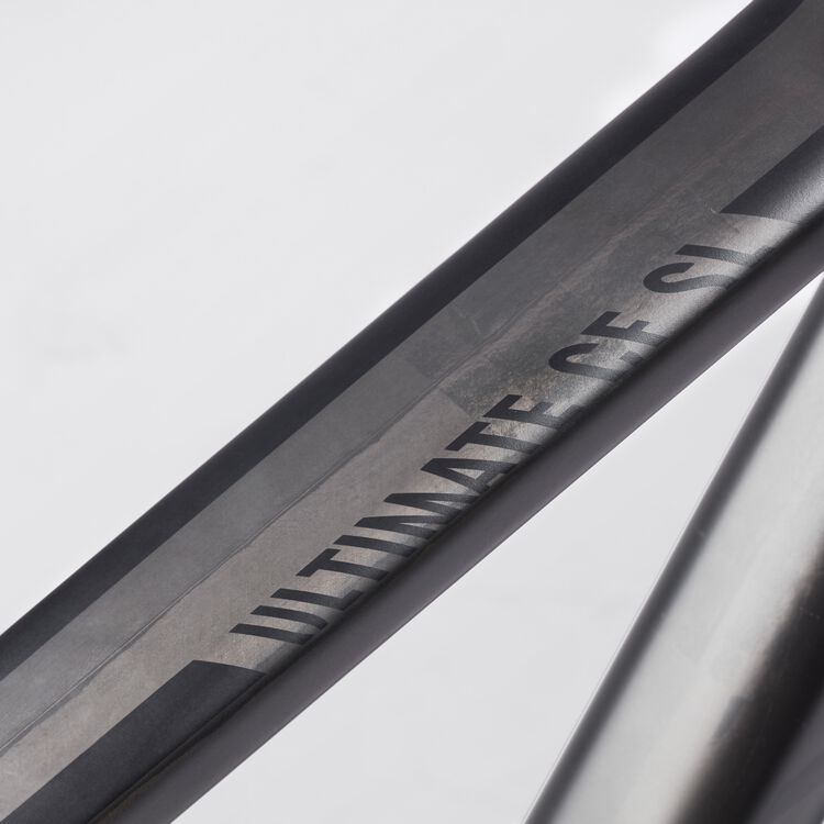 Ultimate CF SL 8 Ultimate CF SL 8