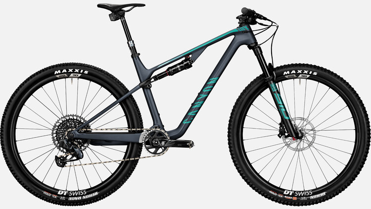 Lux Trail CF 8 Lux Trail CF 8