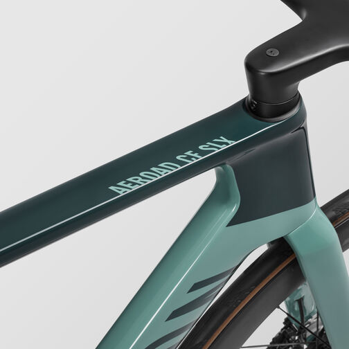 Aeroad CF SLX 8 Di2 Cosmic Aeroad CF SLX 8 Di2 Cosmic