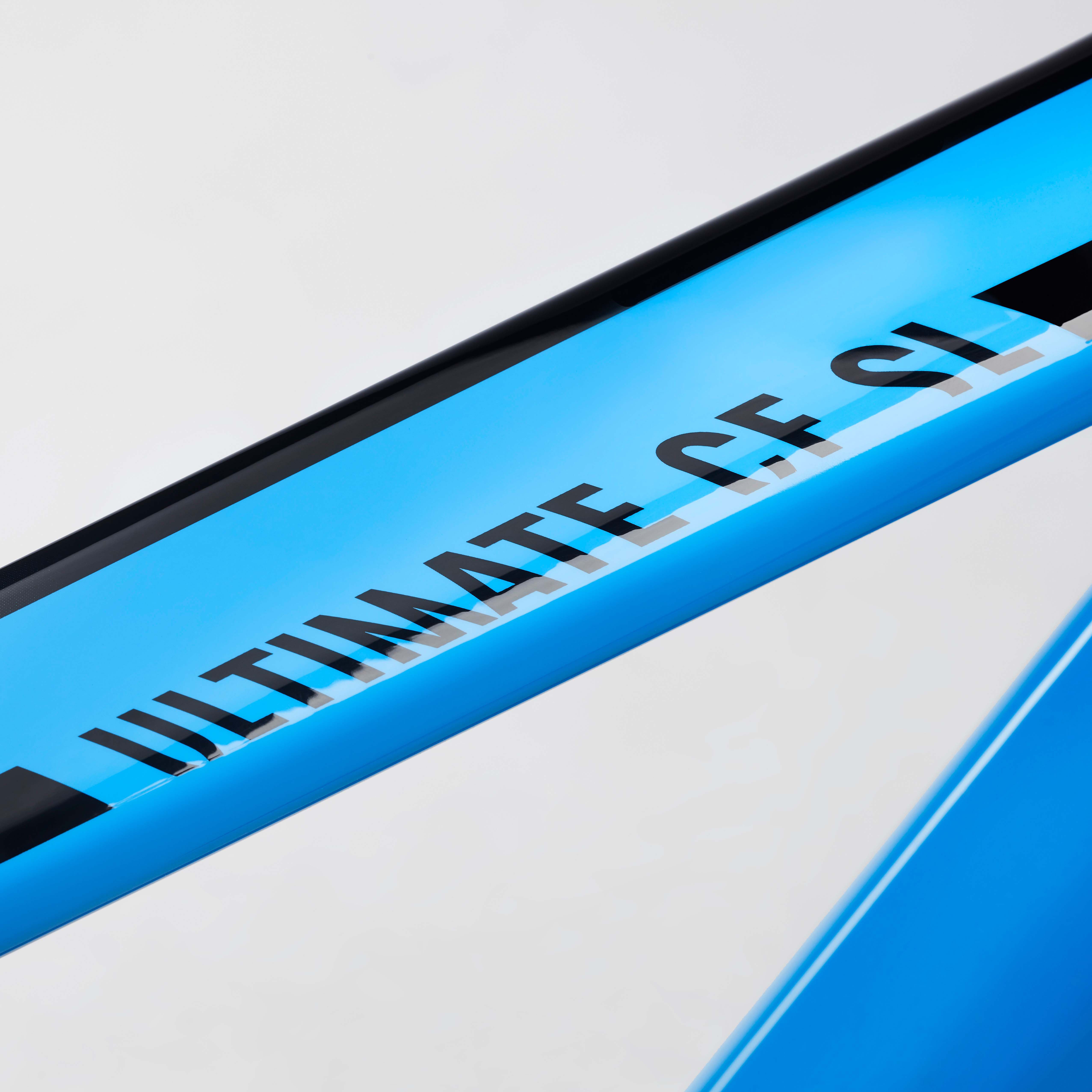 Ultimate CF SL 8 Disc