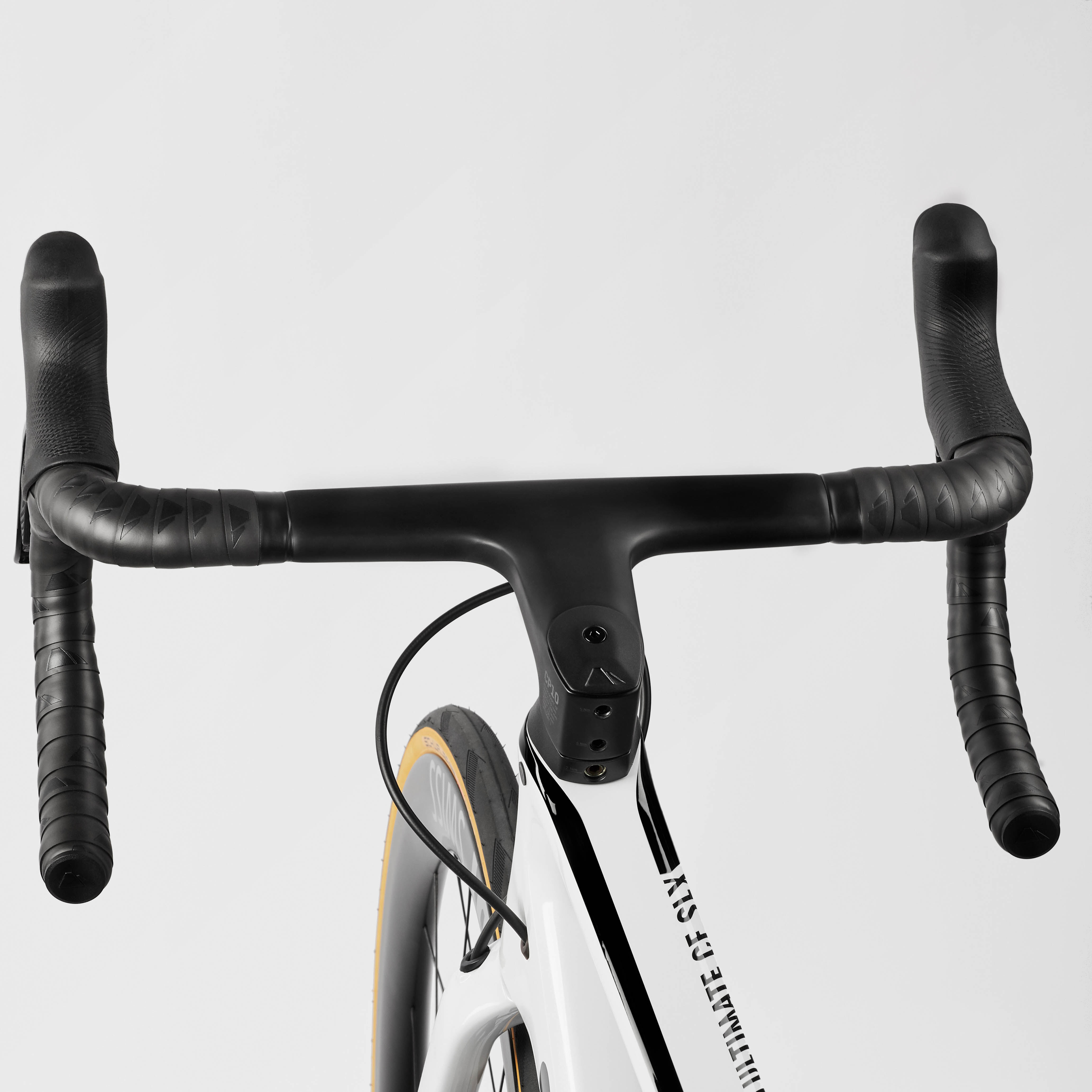 Ultimate CF SLX 8 Disc eTap
