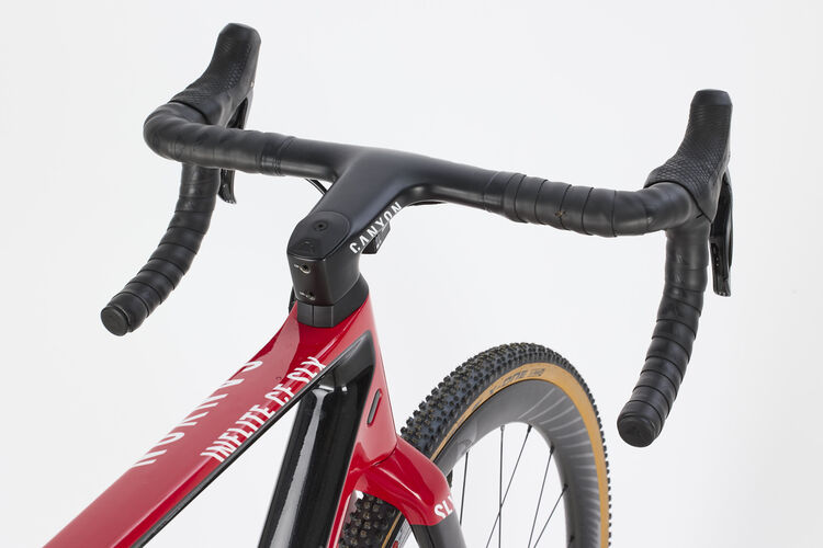 Inflite CF SLX 9 Disc Team Arkéa-Samsic Inflite CF SLX 9 Disc Team Arkéa-Samsic