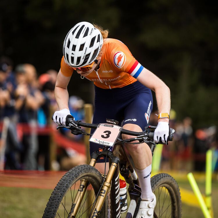 Lux World Cup CF 9 Lux World Cup CF 9