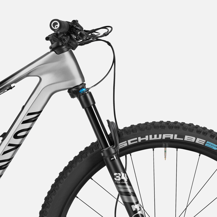 Lux Trail CF 6 Lux Trail CF 6