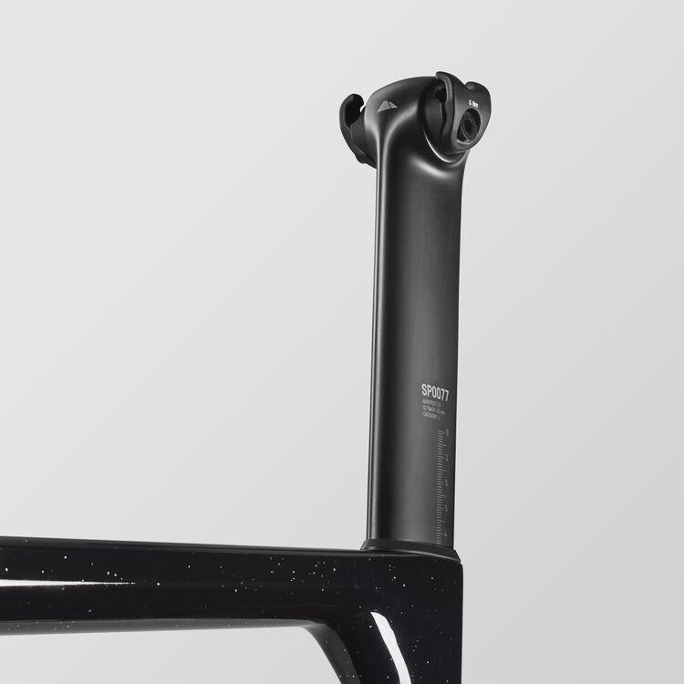 Aeroad CFR Disc Frame and Brake Kit Aeroad CFR Disc Frame and Brake Kit