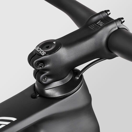 Exceed CF SLX 8 Exceed CF SLX 8