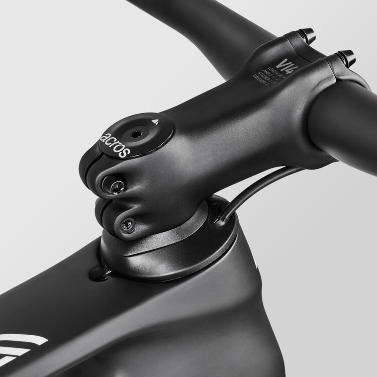 Exceed CF SLX 8 Exceed CF SLX 8