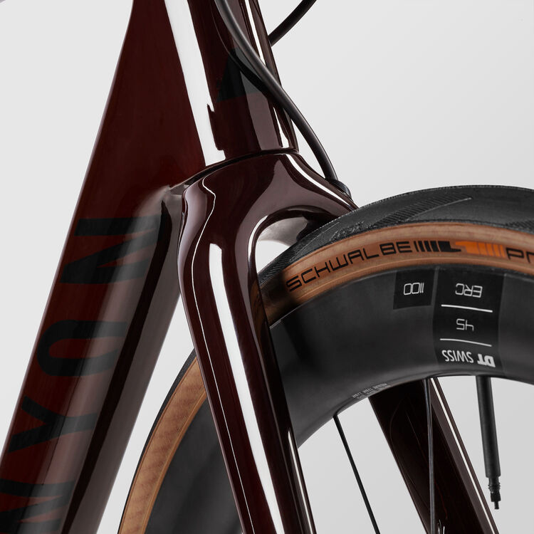 Endurace CF SLX 9 Di2 Endurace CF SLX 9 Di2