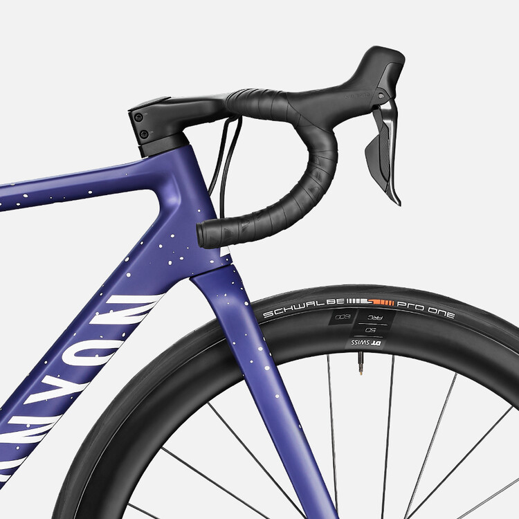 Ultimate CF SL 8 WMN Aero Ultimate CF SL 8 WMN Aero