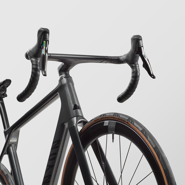 Endurace CF SLX 8 AXS Aero Endurace CF SLX 8 AXS Aero