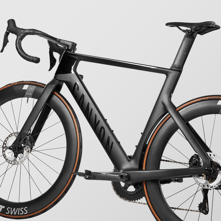 Aeroad CF SLX 8 Disc Di2 Aeroad CF SLX 8 Disc Di2