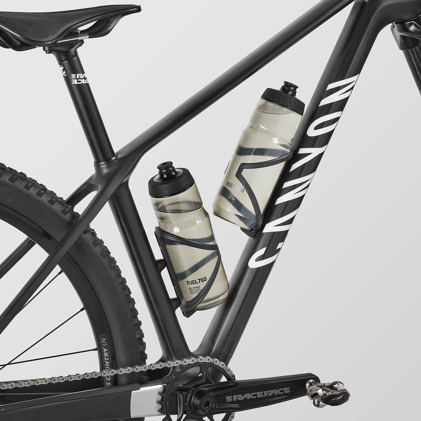 Exceed CF Young Hero