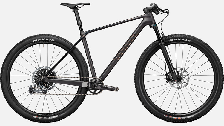 Exceed CF SLX 8 Exceed CF SLX 8