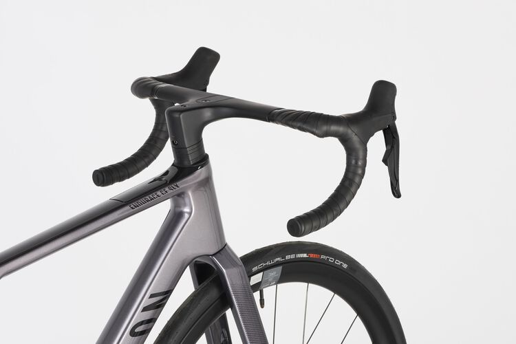 Endurace CF SLX 7 Di2 Endurace CF SLX 7 Di2