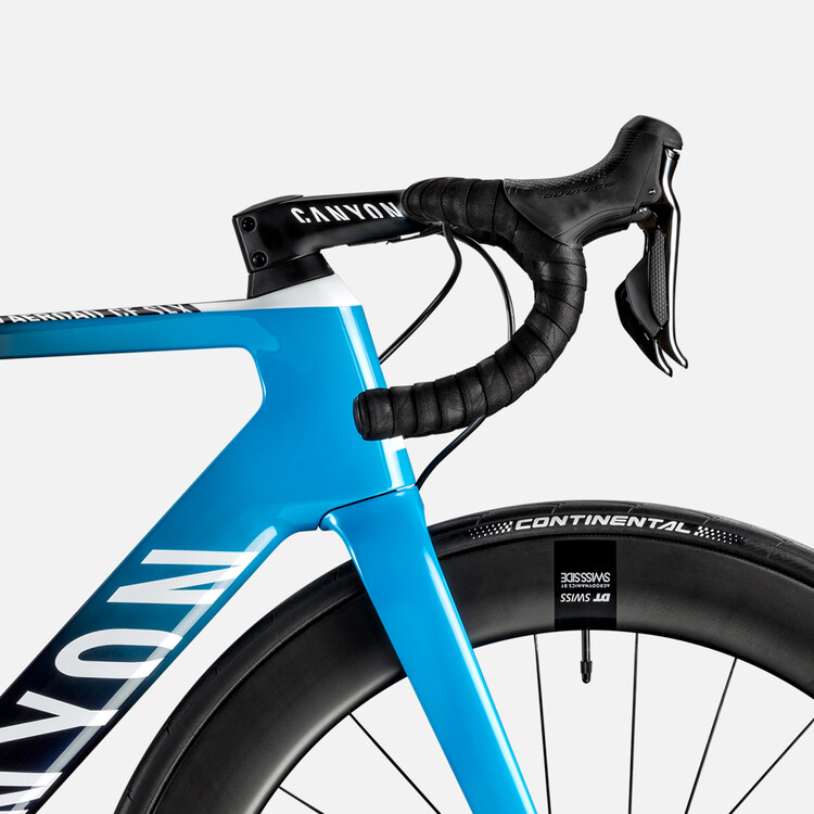 Aeroad CF SLX Disc 9.0 Di2 Aeroad CF SLX Disc 9.0 Di2