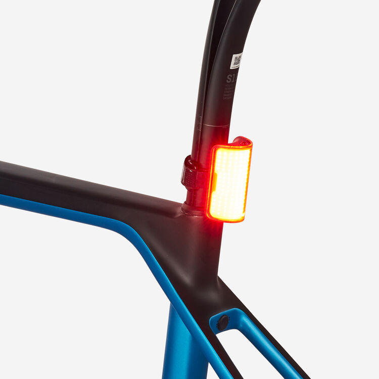 Knog Mid Cobber Rear Light Knog Mid Cobber Rear Light