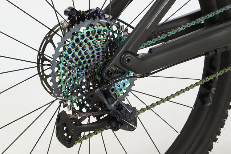 Neuron CF SLX 9 LTD Neuron CF SLX 9 LTD