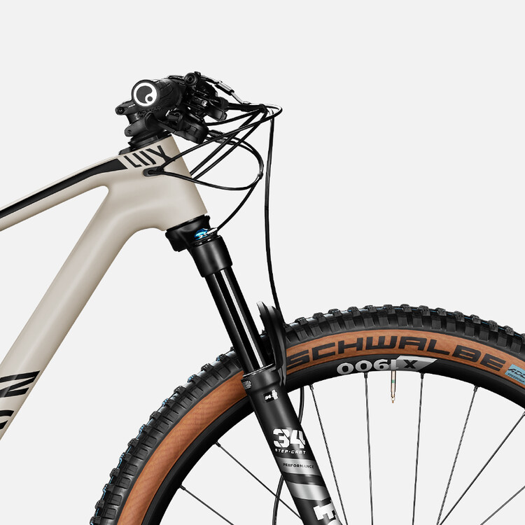 Lux Trail CF 6 Lux Trail CF 6