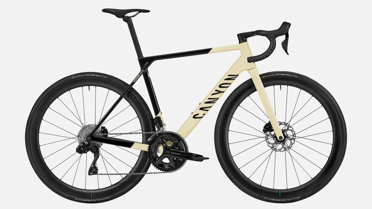 Ultimate CF SL 7 Di2 Ultimate CF SL 7 Di2