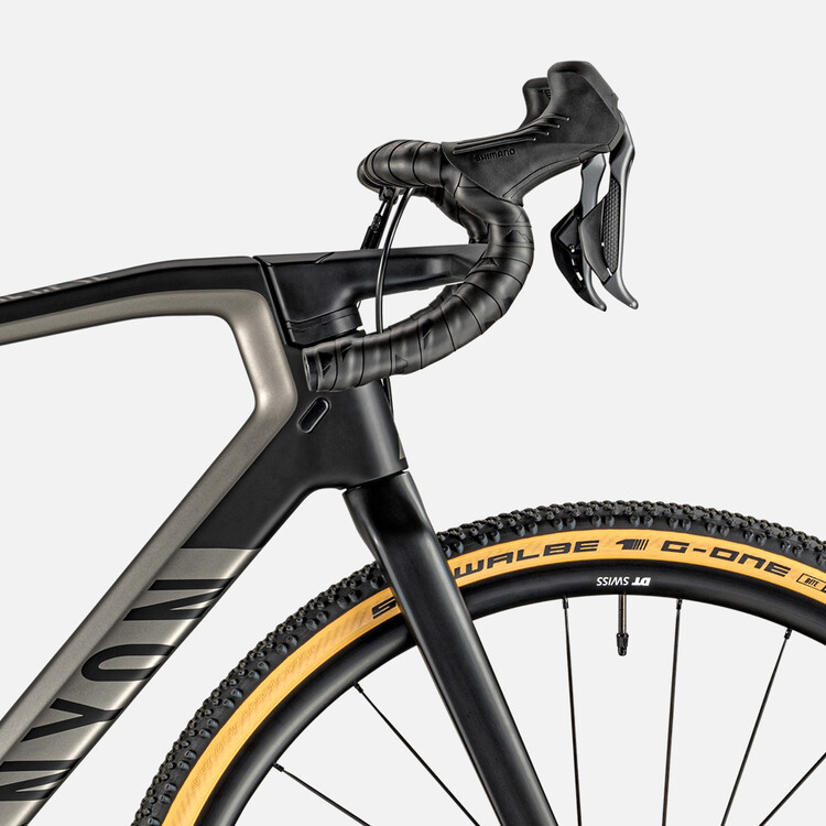 Grail CF SL 8.0 Di2 Grail CF SL 8.0 Di2